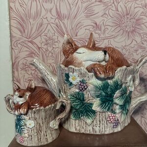 Fritz and Floyd sleeping fox teapot and sugar bowl